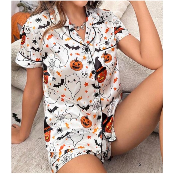 Ghost Pumpkin Graphic Short Pajamas Set - Picture 1 of 4